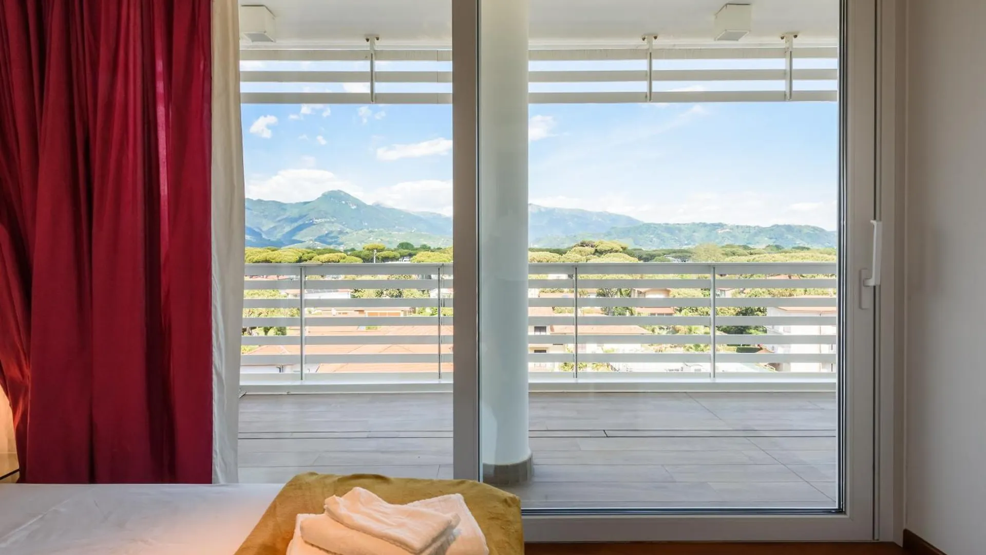 Panoramic Penthouse Rooftop Whit Pool Lido di Camaiore 0*,
