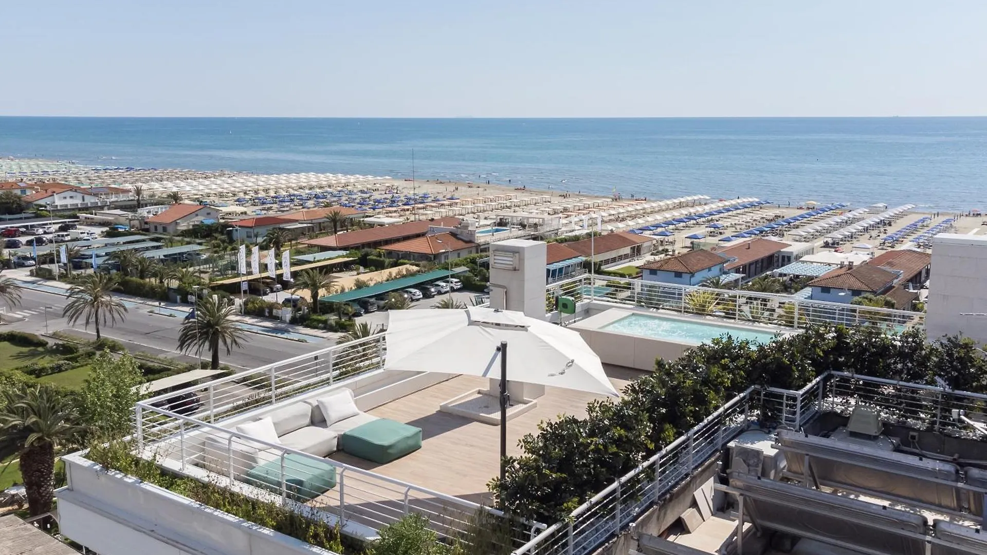 Apartment Panoramic Penthouse Rooftop Whit Pool Lido di Camaiore
