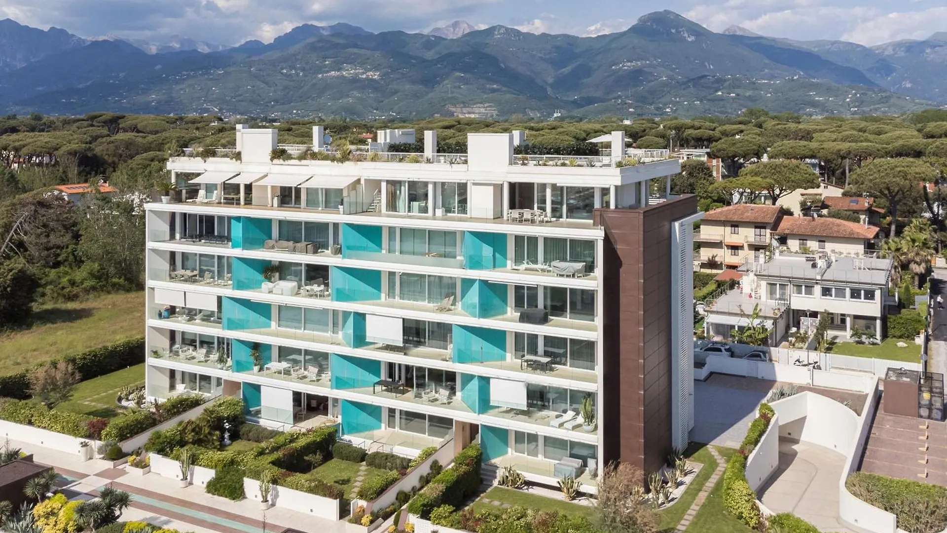 Panoramic Penthouse Rooftop Whit Pool Lido di Camaiore